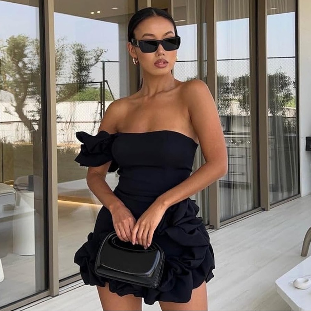 Black One-Shoulder Ruffle Dress - Picture 4 of 4